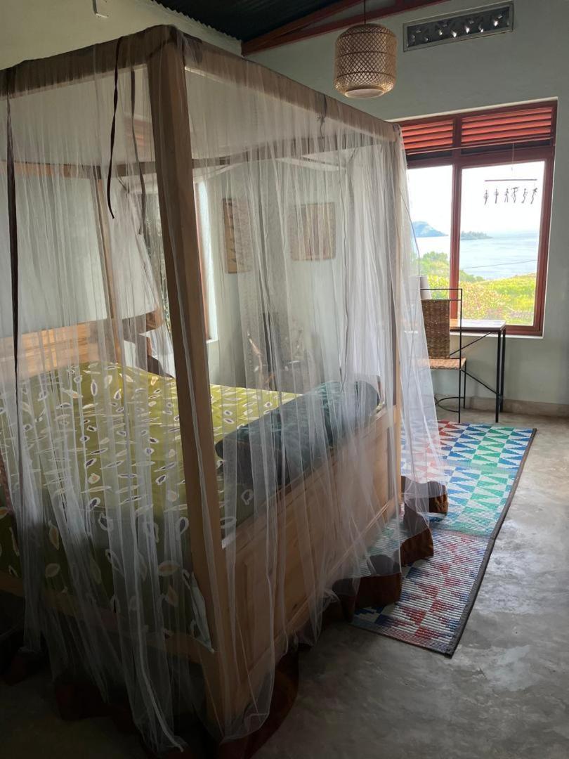 Amazi Land Home And Farm Stay Kibuye Экстерьер фото